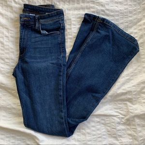 FREE PEOPLE LOOK ALIKE HM FLARE JEAN BUTT LOOKS 🔥